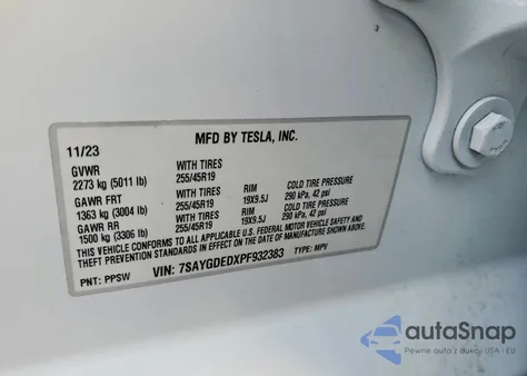 2023 Tesla Model Y z USA, uszkodzony, nr VIN 7SAYGDEDXPF932383